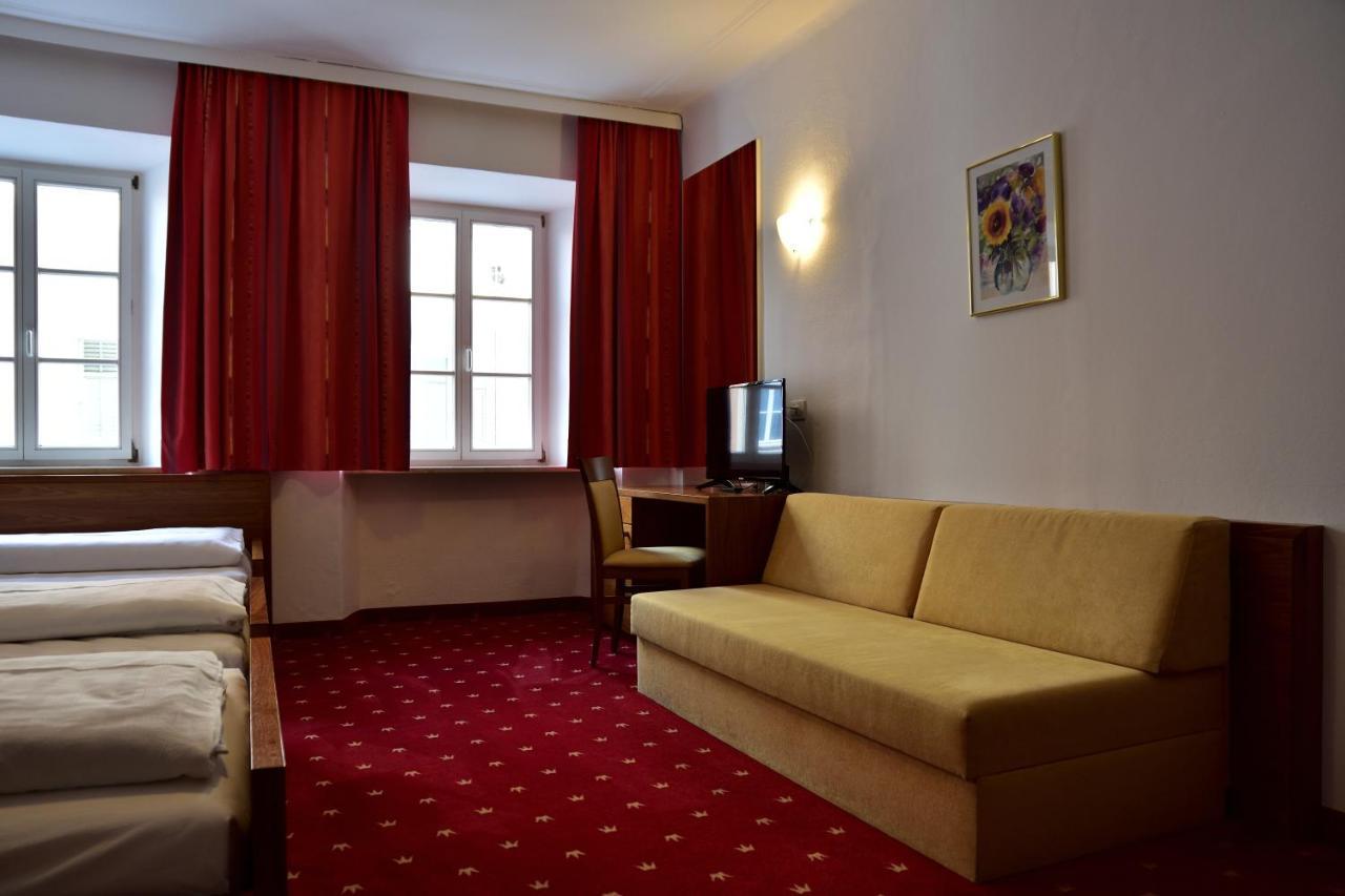 Hotel Krone Brunico Exterior foto