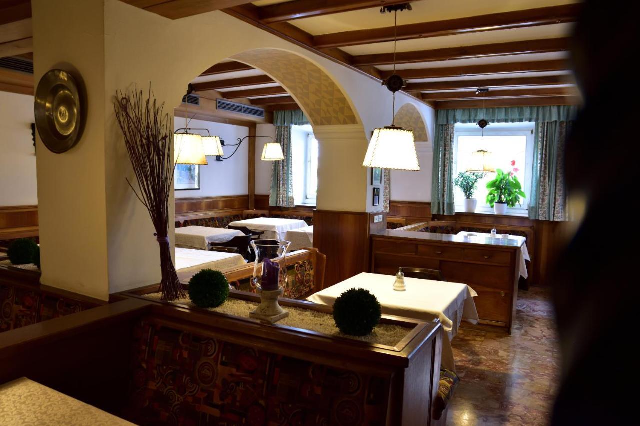 Hotel Krone Brunico Exterior foto