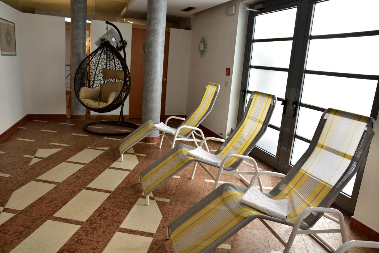 Hotel Krone Brunico Exterior foto